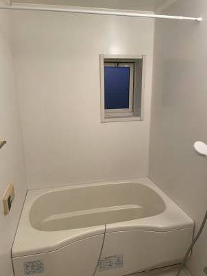 お風呂は追い焚き機能付き