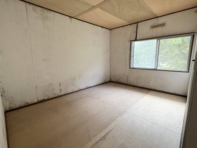 サービスルーム２です。作業や趣味の部屋で活用できます。