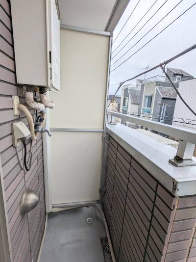 ベランダ
洗濯機を置けます♪
