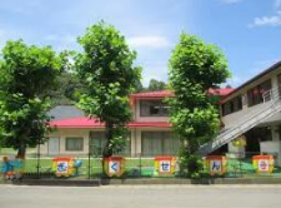 玉泉幼稚園 距離：415m