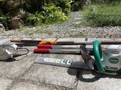 ガーデニング用の道具もあります