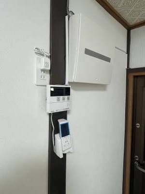 追い焚き機能付き給湯器、カラーモニター付きインターホン