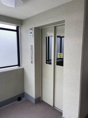 2階エレベーターホール