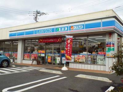 ローソン二之江町店：
徒歩２分