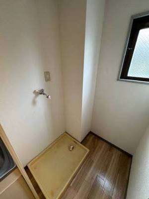 室内洗濯機置場もあります♪