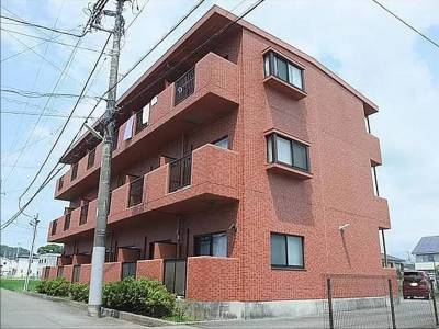 シックなカラーでタイル張りの綺麗な物件です♪