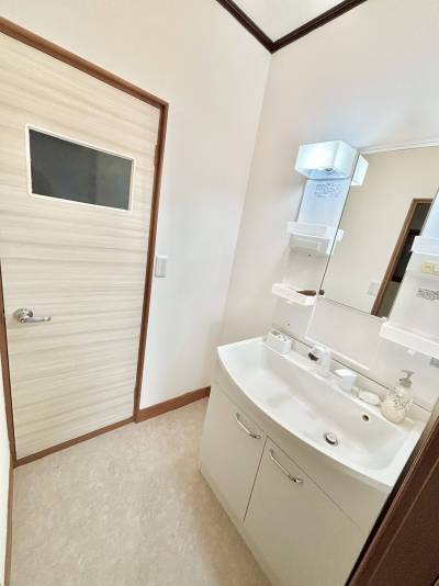 新品洗面化粧台