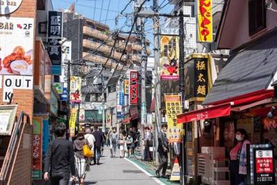 農大通り_飲食店が多数あり、いつも賑わっています