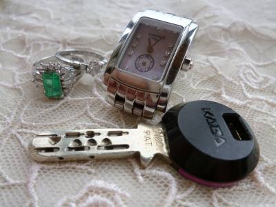 スイス銀行納品スイスメーカー製ICチップ内蔵鍵