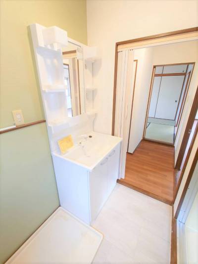 シャワー洗面化粧台です！