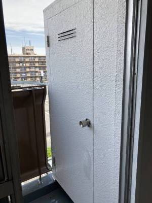 ベランダ物置有り