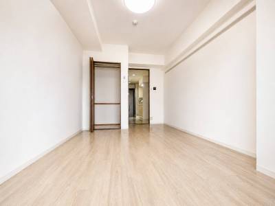 お部屋内のクローゼットをご利用頂けます。