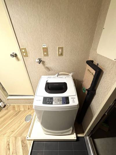 据え付けの洗濯機になります。