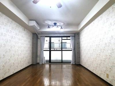 パルテノン神殿をイメージした部屋