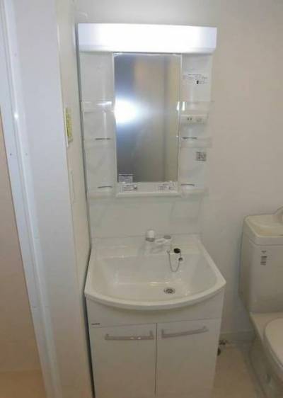 女性に嬉しい独立洗面台はシャンプードレッサーです♪