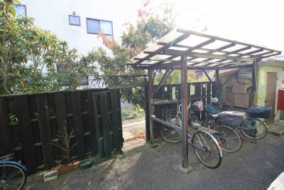 駐輪場は無料