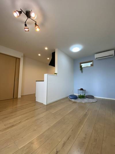 リビングダイニングは広くカウンターキッチンとの導線抜群！