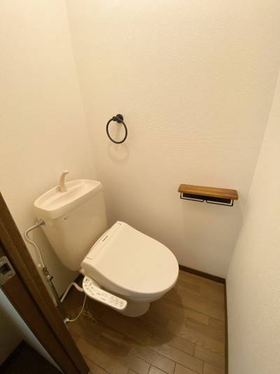 おしゃれなアイアンタオル掛け、トイレットペーパーホルダー♪