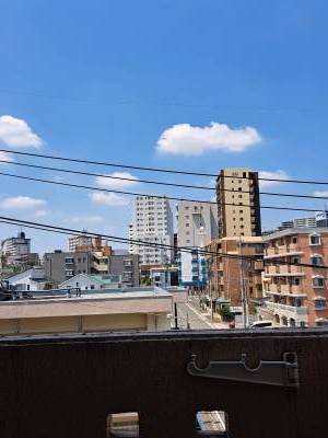 近くに高い建物が無いので、見晴らし良好です。