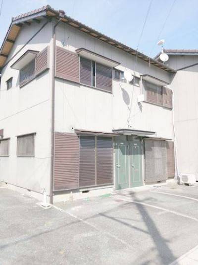 連棟端、一戸建て感覚で生活できます 連棟端、一戸建て感覚で生活できます