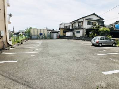 敷地内駐車場だから毎日の生活に使いやすく便利です♪