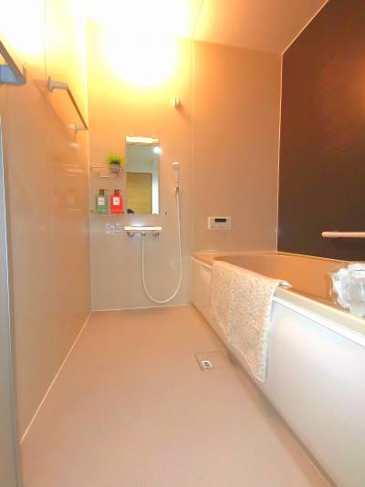 広々１坪タイプのバスルーム♪家族で入ることもできます！！