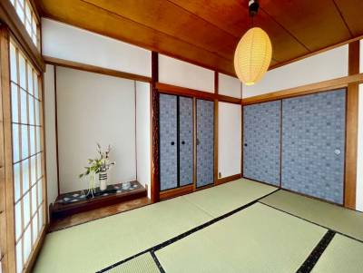1階和室。クールな雰囲気に。