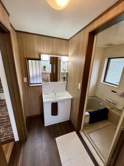 新品の洗面台ですよー