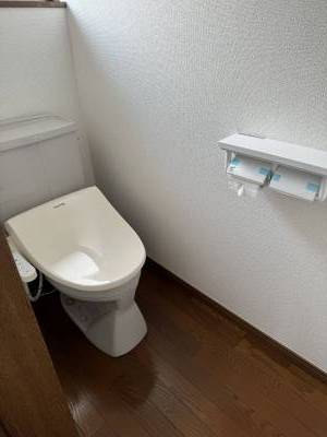 温水洗浄便座付きです