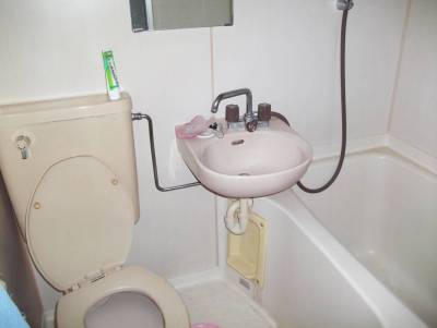 歯磨き粉など処分済みです。