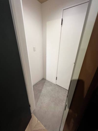 室内洗濯置き場は脱衣室に設置！