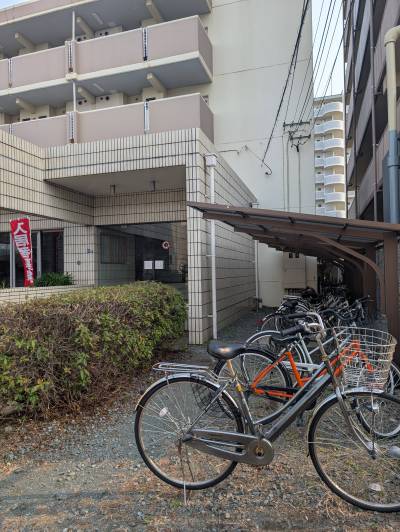 広い自転車置き場