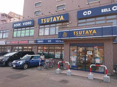 TUTAYA・ミスタードーナツ
徒歩5分