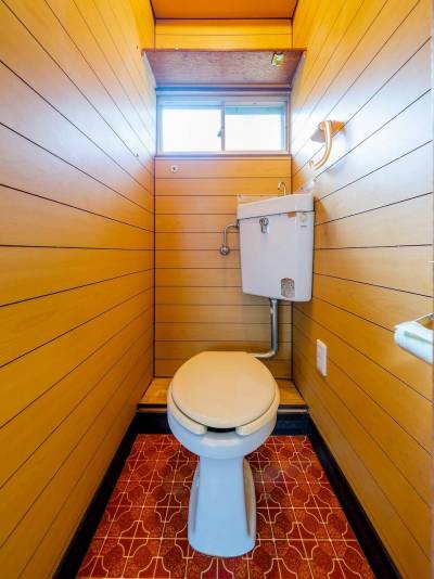 ウォシュレット便座に変更予定です。