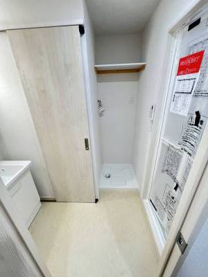 脱衣所 : トイレ室、浴室、室内洗濯置場、独立洗面所