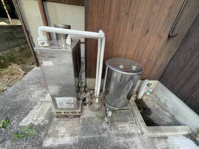 お湯を作るのは灯油になります。