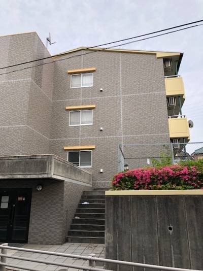 3階建/1階