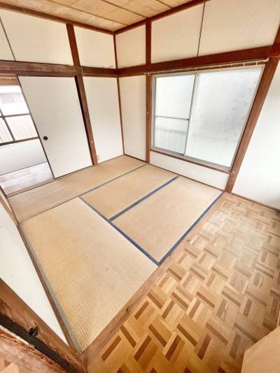 ２階にも和室スペースがあります。約６畳です。