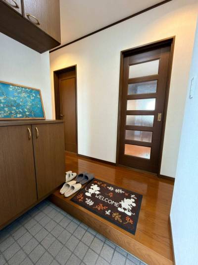 おかえりが似合う、あたたかな玄関。