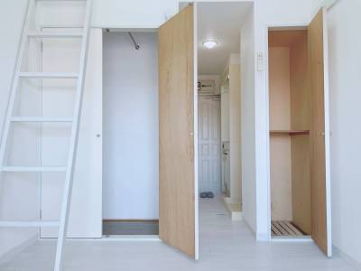 広い収納があるので、荷物が多い方も安心です♪