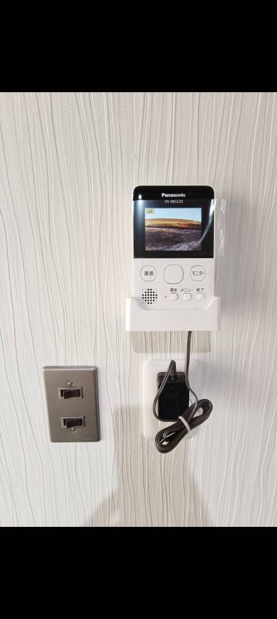 テレビモニター付きインターホンも新品です(*^^*)