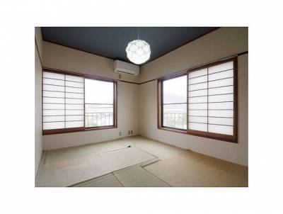 西側のお部屋から南側を見た写真です。