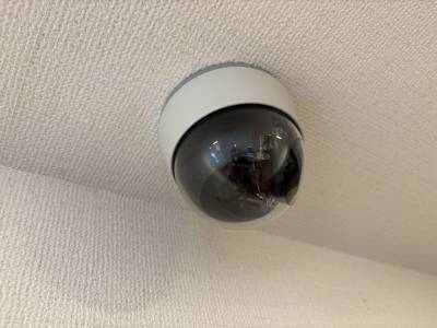 エントランスだけでなく、屋内にも監視カメラがあって安心です