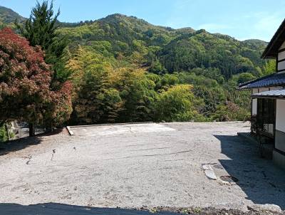 駐車場普通乗用車約10台分停めれます
suumoページへ