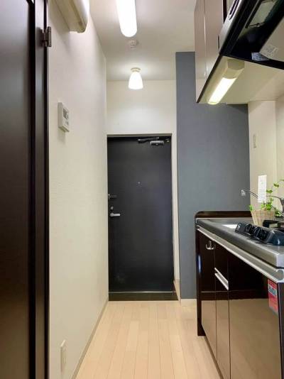 玄関にはシューズクロークも室内洗濯機置場もあります！