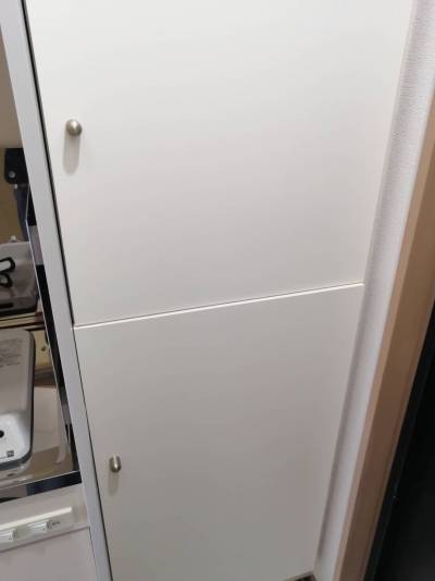 玄関にはシューズボックスにもなる収納があります