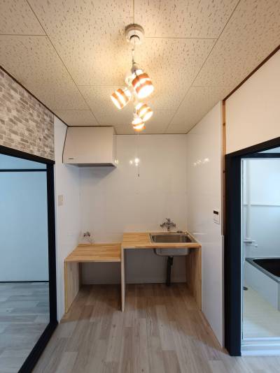 木の香りが感じられるカフェ風キッチン♪
