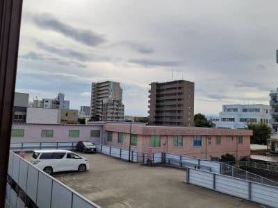 部屋からの南側風景です