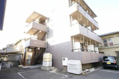 前面に駐車場有
（応相談・駐車料別途）