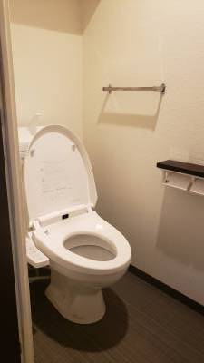 トイレはウォシュレット付き